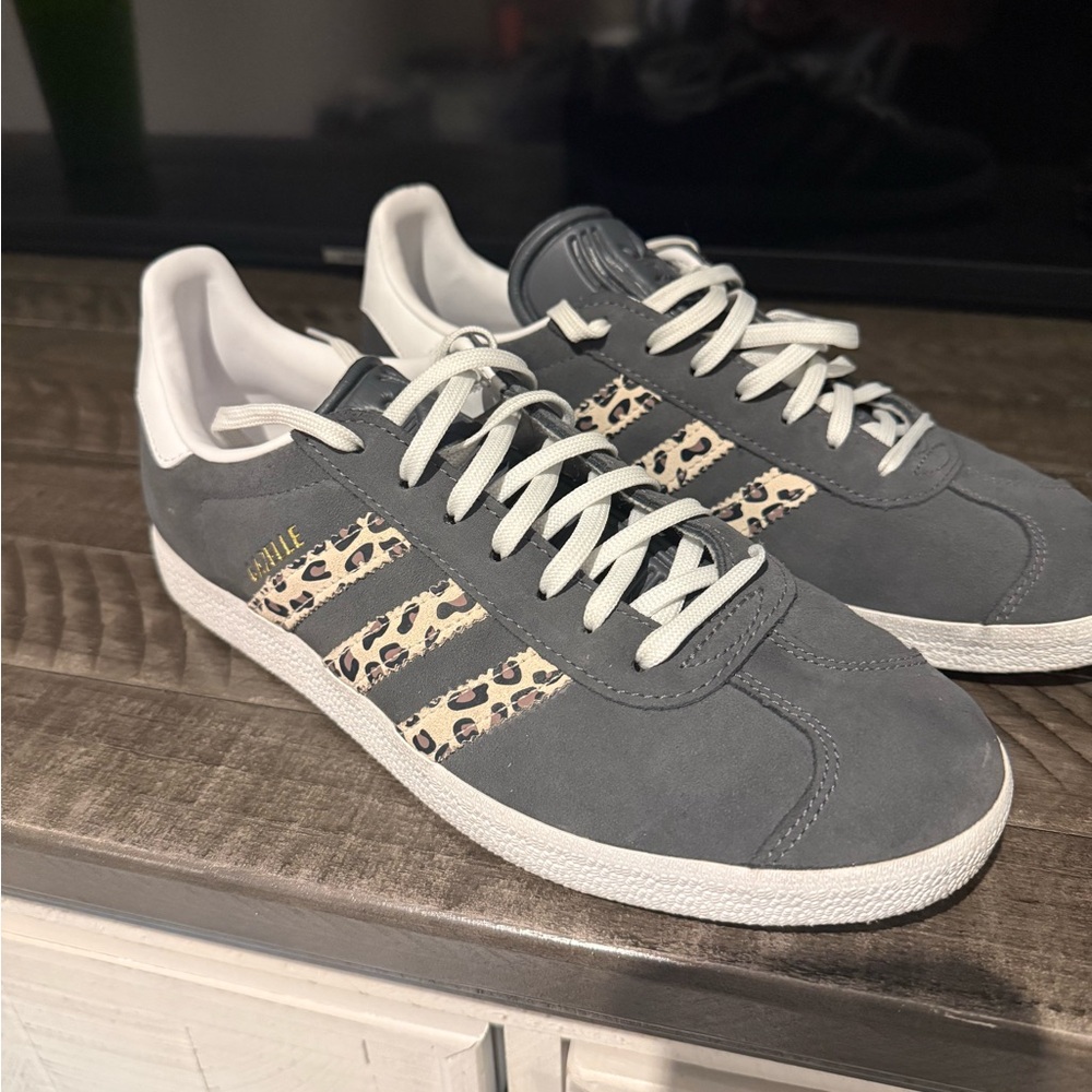 adidas Gazelle Women's Gray Suede Sneakers with Leopard Stripe 9.5 women's